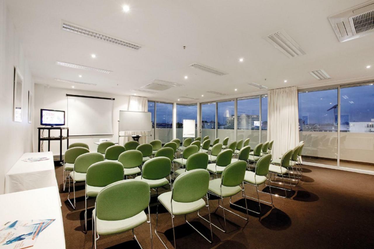 Amity Apartment Hotels Melbourne Exterior photo